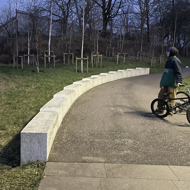 Drop ledge