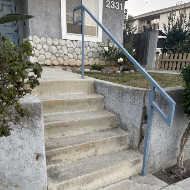 5 stair with rail