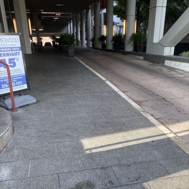 Ledge and ramp