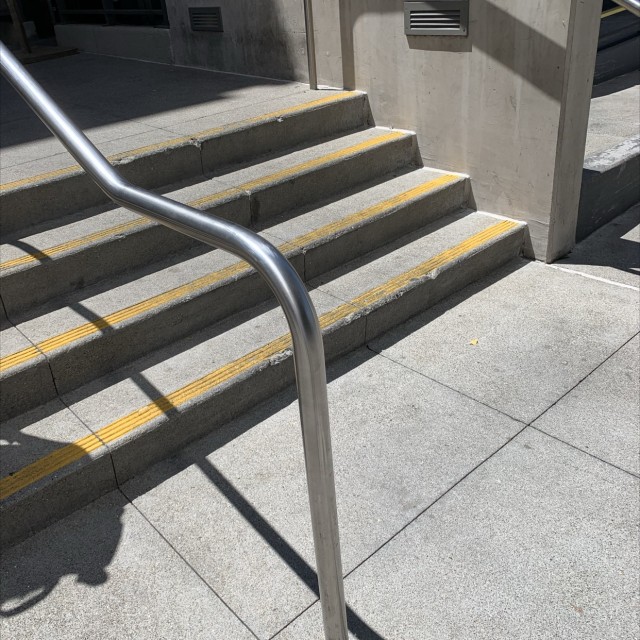 4 Stair and handrail