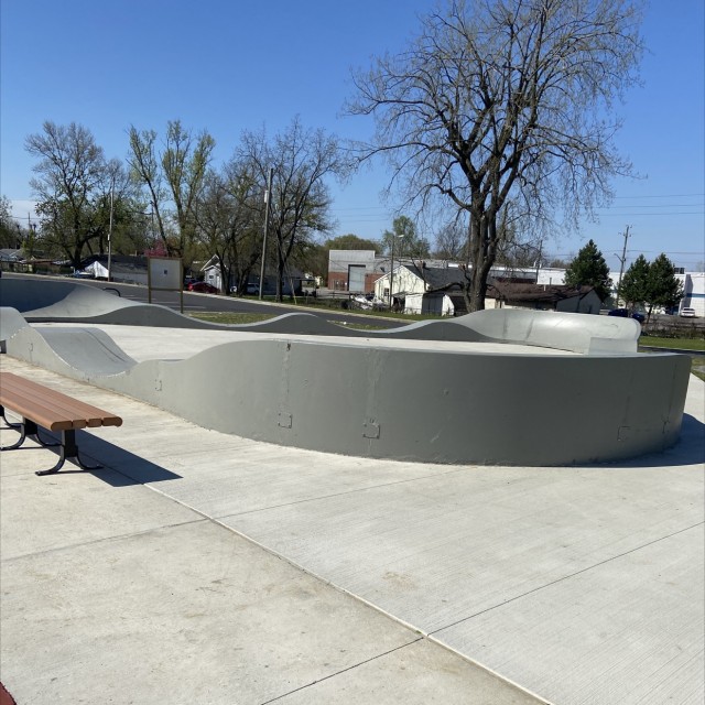 Pump track