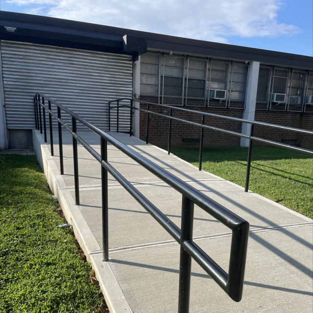 Long ass rail 