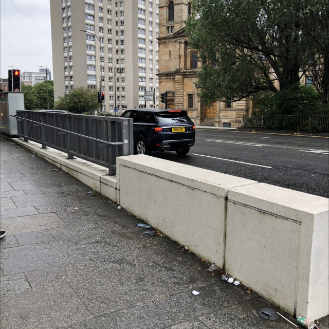 Rail to ledge