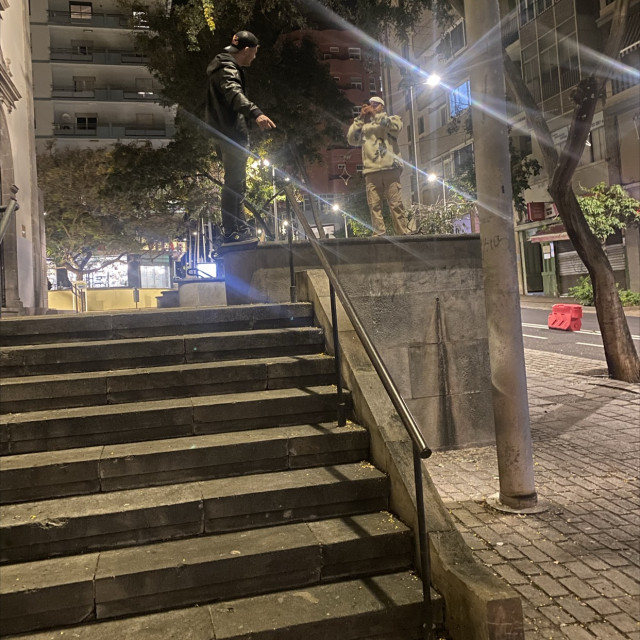 Low left rail 