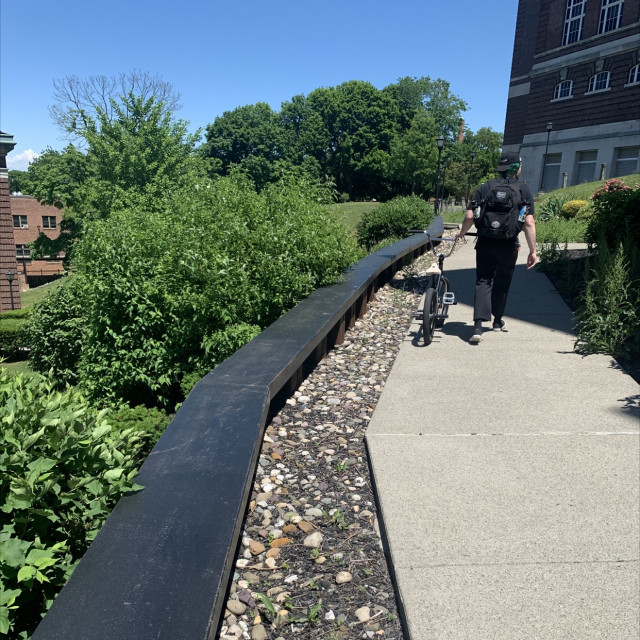 Long ass metal ledge 