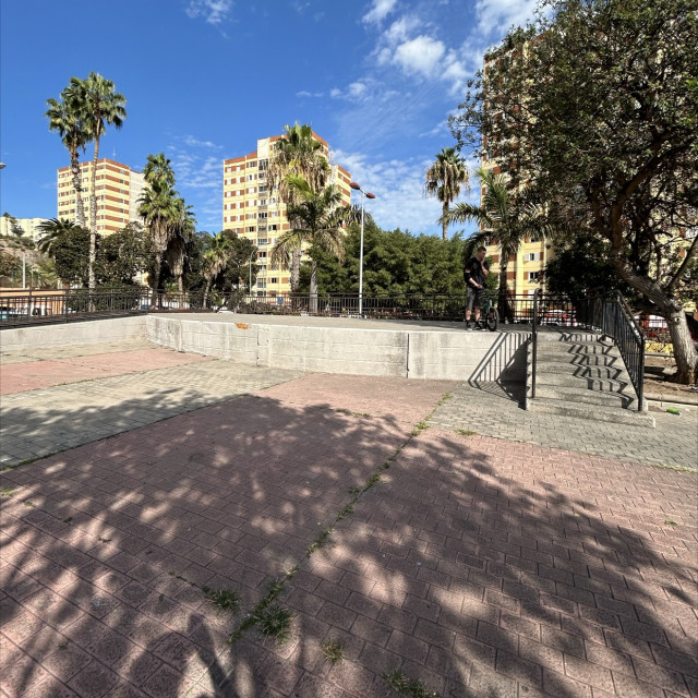 Stage and rail