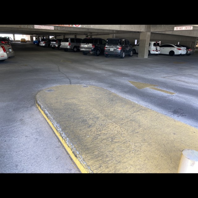 Many pad and ledge