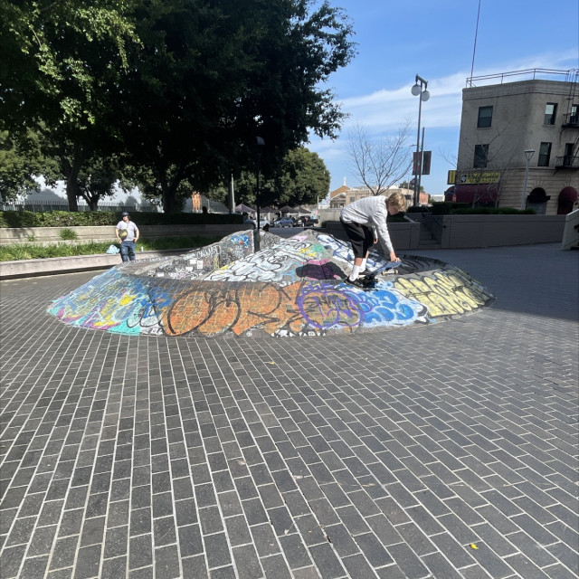 Graffiti wall ride 