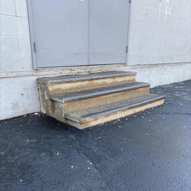 3 stair ledge