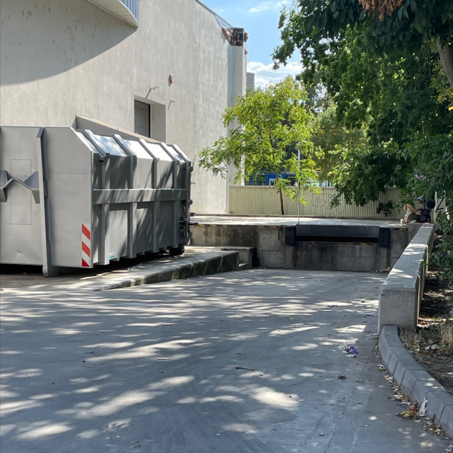 Aldi raktér